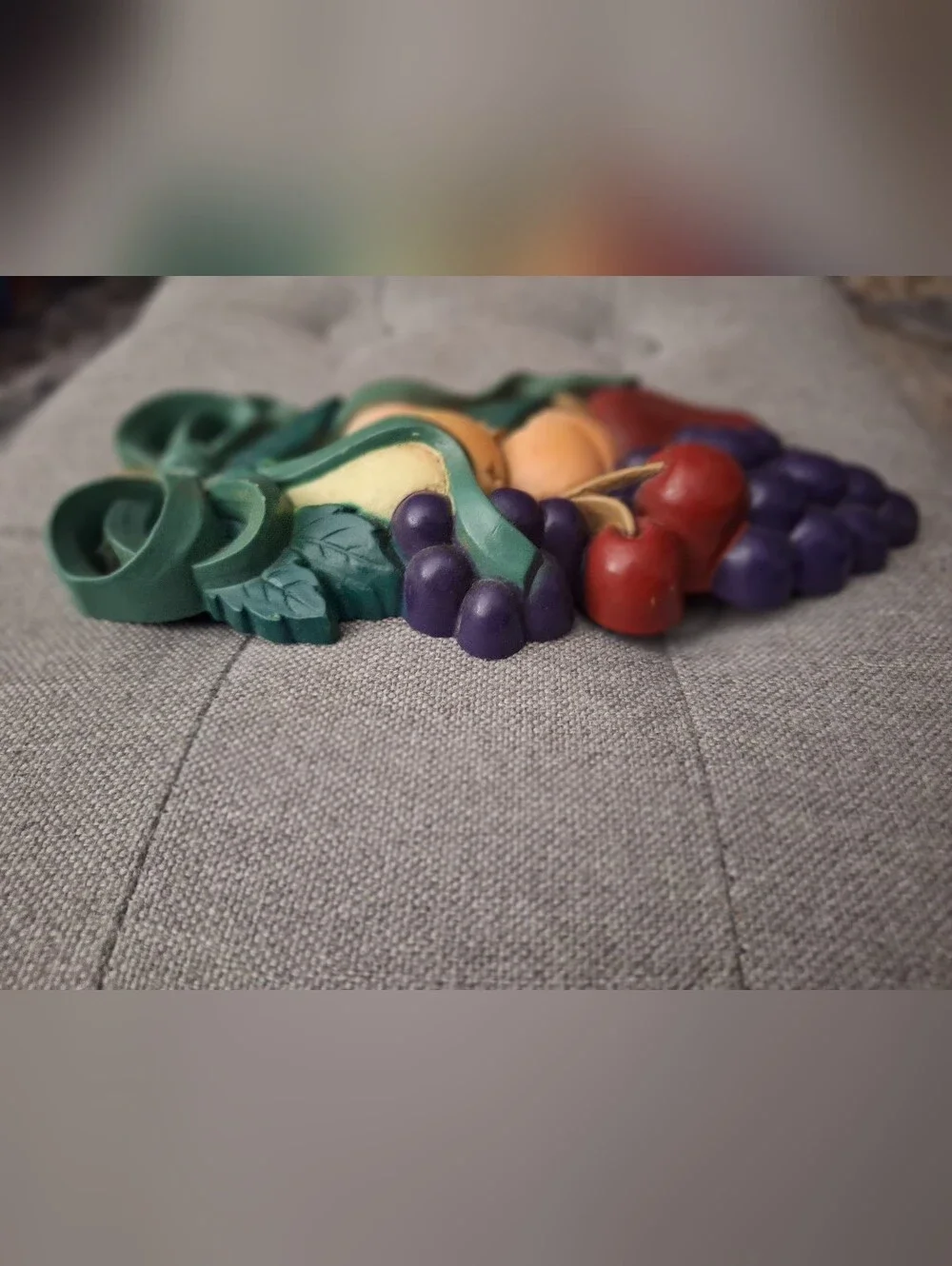 Decorative Fruit Wall Plaques - Green Ribbon, Purple Grapes - Picture 3 of 6